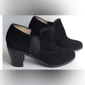 UEC ELLEN TRACY ‘ Lenox’ Ankle Boot Size 9